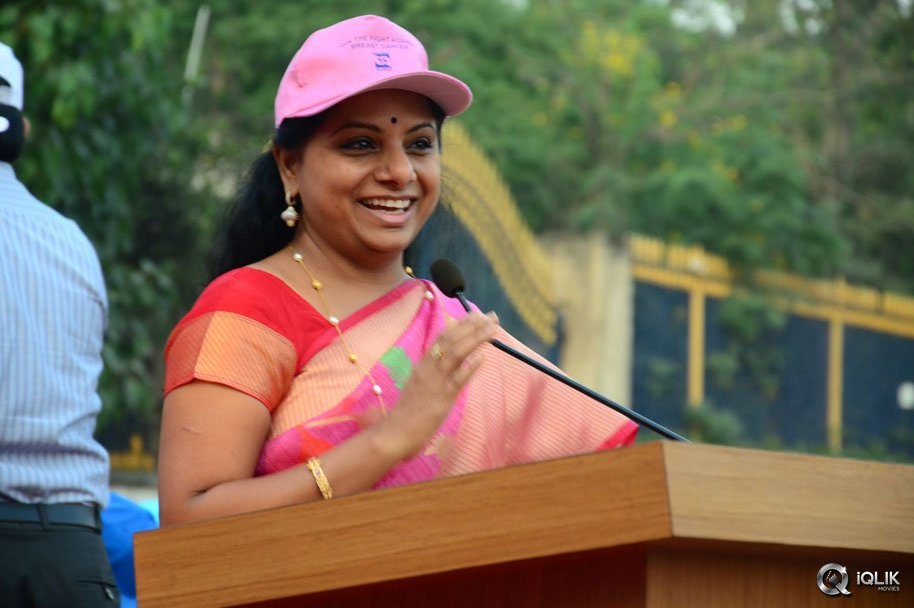 Celebs-At-Breast-Cancer-Awareness-Walk